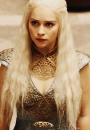 Эмилия Кларк